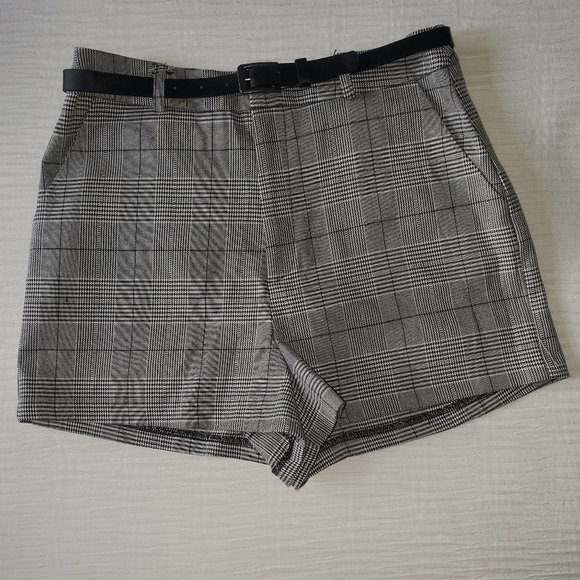 Forever21 high waist plaid shorts size M - Picture 1 of 3